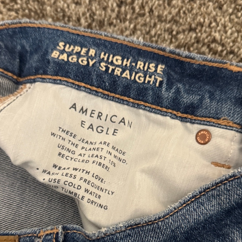 American Eagle Outfitters Super High Rise Baggy Straight Distressed Jeans - Picture 2 of 12